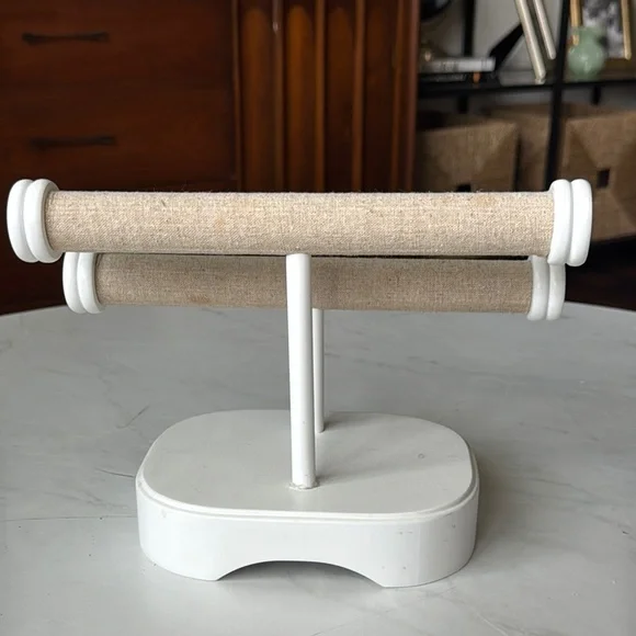 White and Tan Jewelry Stand - Picture 4 of 7